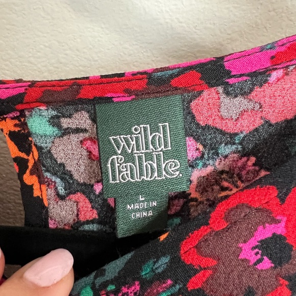 Wild Fable Women’s Long Sleeve Floral Top - Size Large - Picture 4 of 7